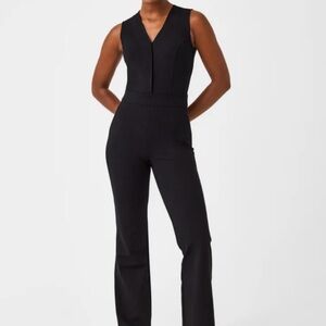 SPANX The Perfect Jumpsuit with V-Neck and zip back - tall, like new